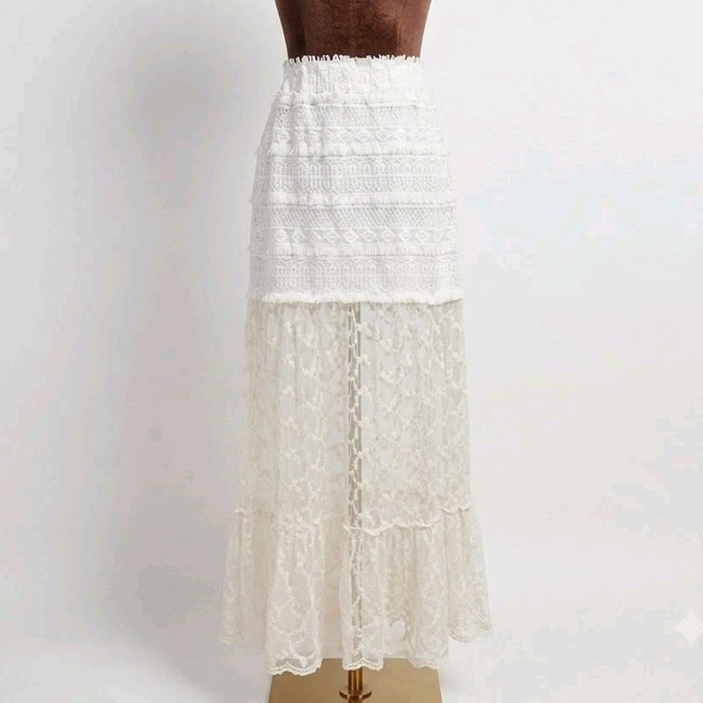 gimmicks by BKE White Lace Maxi Skirt